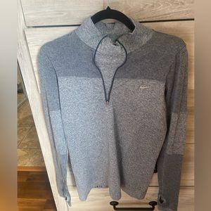 NIKE GRAY SWEATSHIRT WITH THUMB HOLES